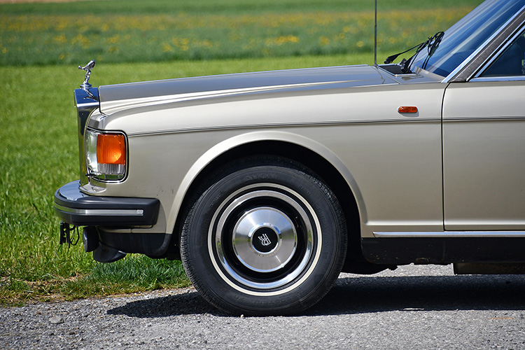 Rolls-Royce Silver Spur_04